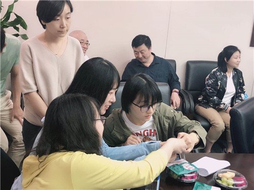 國盛典當成功承辦金鐘廣場樓宇聯合黨委組織的寶玉石鑒賞活動1.jpg